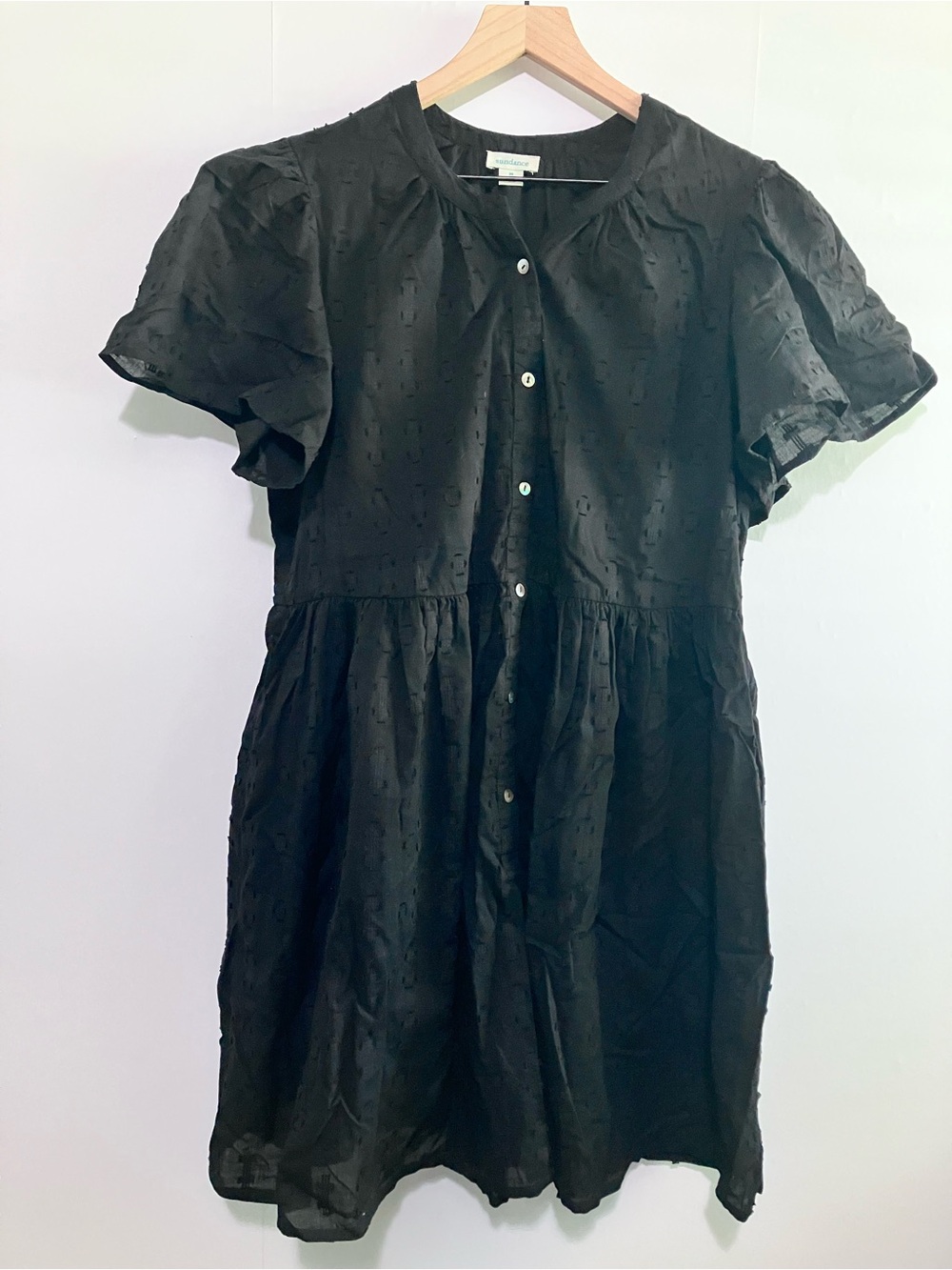 Sundance Black Dress Flutter Sleeve Button Up Size Medium